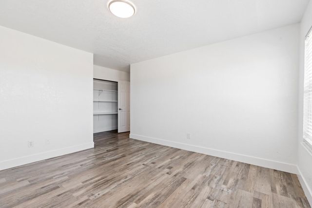 10606 Pioneer Ave, Oakdale, CA 95361