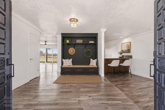 10606 Pioneer Ave, Oakdale, CA 95361
