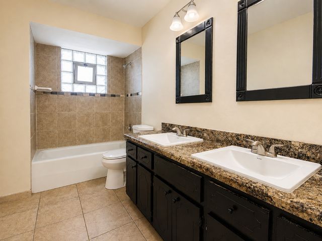 4811 W 121st Place, Alsip, IL 60803