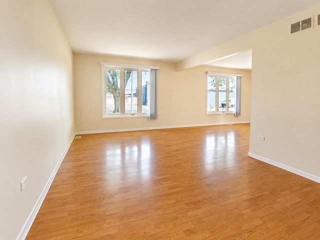 4811 W 121st Place, Alsip, IL 60803