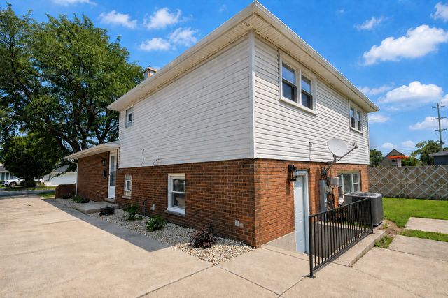 4811 W 121st Place, Alsip, IL 60803