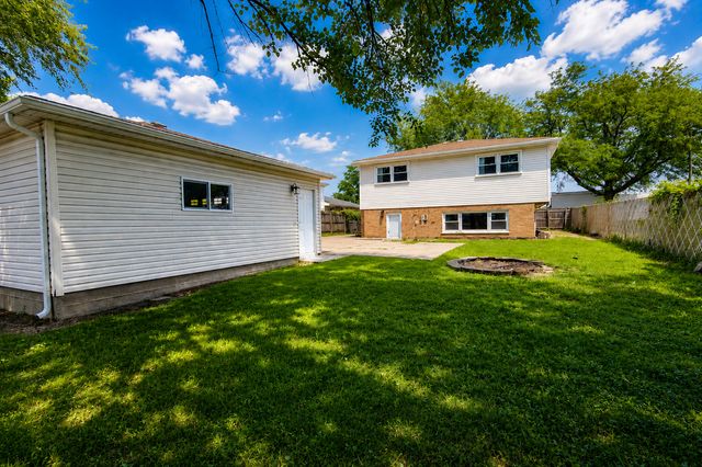 4811 W 121st Place, Alsip, IL 60803