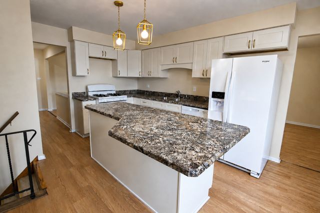 4811 W 121st Place, Alsip, IL 60803