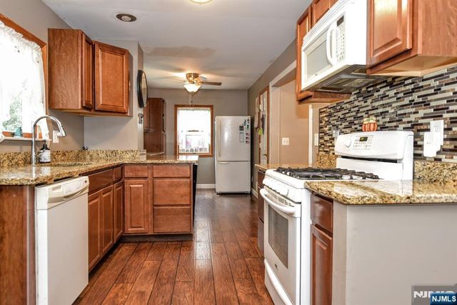 25-30 Morlot Avenue, Fair Lawn, NJ 07410