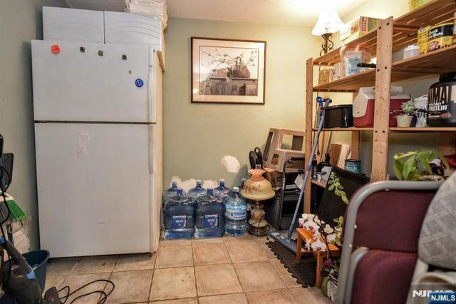 25-30 Morlot Avenue, Fair Lawn, NJ 07410