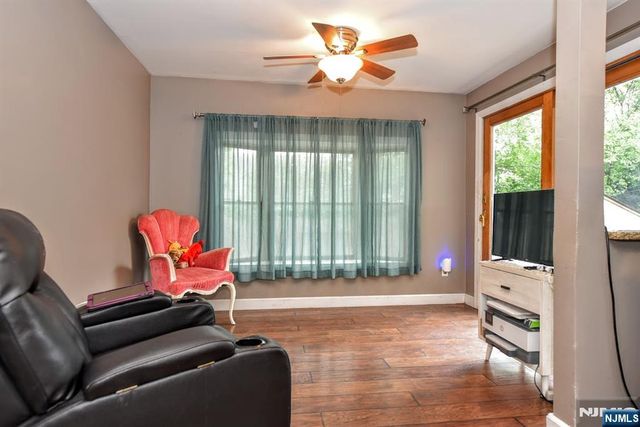25-30 Morlot Avenue, Fair Lawn, NJ 07410