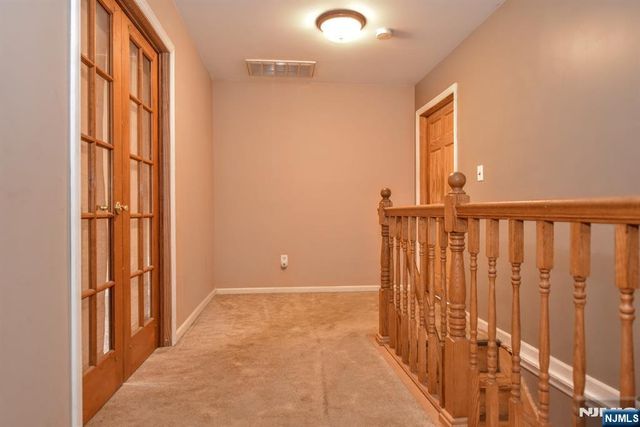 25-30 Morlot Avenue, Fair Lawn, NJ 07410
