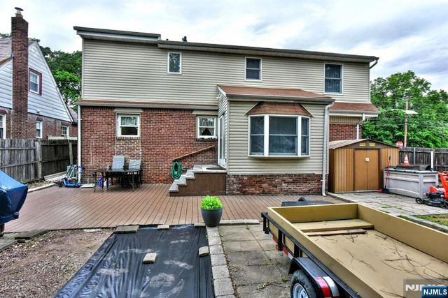 25-30 Morlot Avenue, Fair Lawn, NJ 07410