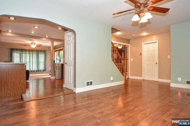 25-30 Morlot Avenue, Fair Lawn, NJ 07410