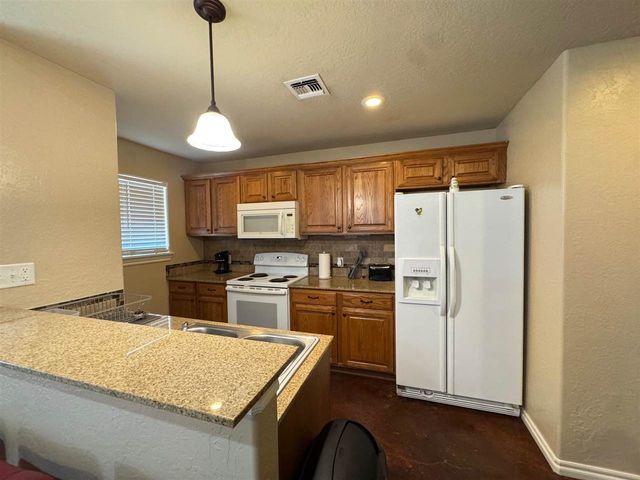 2505 SW C Ave, Lawton, OK 73505