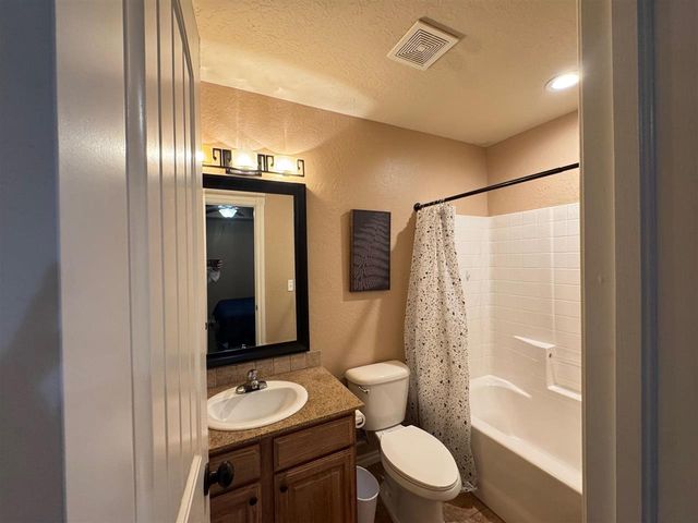 2505 SW C Ave, Lawton, OK 73505