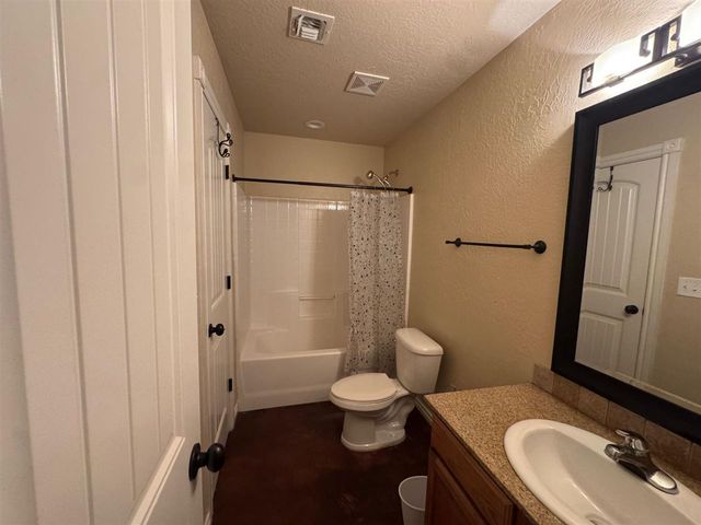 2505 SW C Ave, Lawton, OK 73505