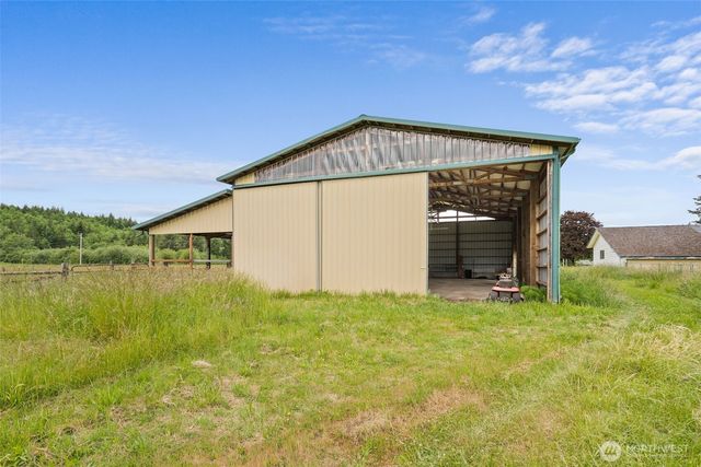 36 Lebam Road, Raymond, WA 98577