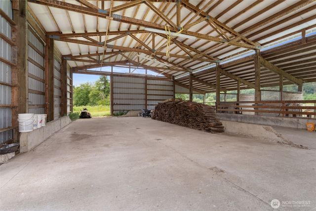36 Lebam Road, Raymond, WA 98577