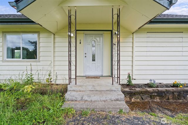 36 Lebam Road, Raymond, WA 98577