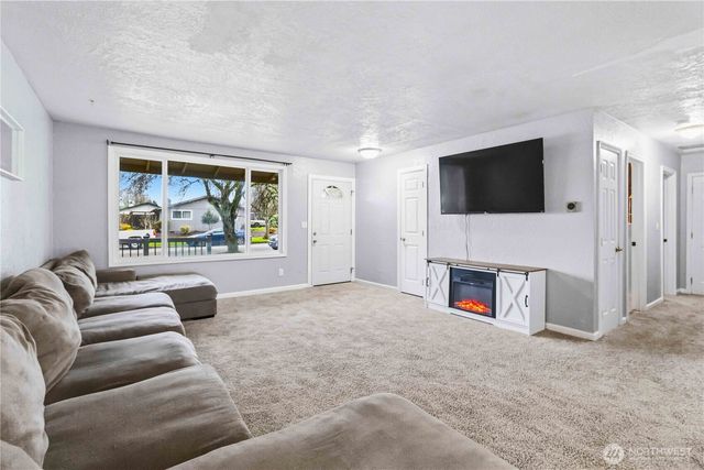 2323 48th Avenue, Longview, WA 98632