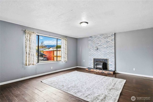 2323 48th Avenue, Longview, WA 98632