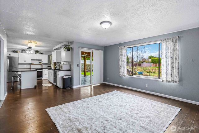 2323 48th Avenue, Longview, WA 98632