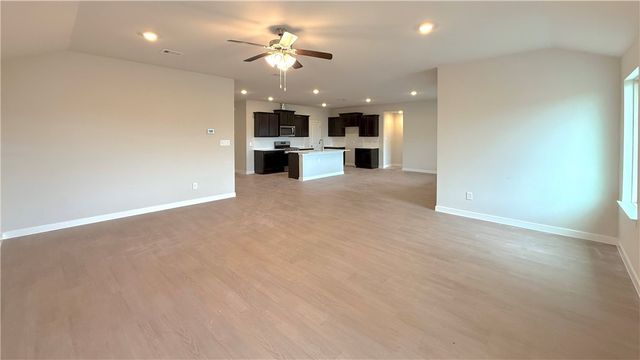 1441 Irigoyen St, Corpus Christi, TX 78415