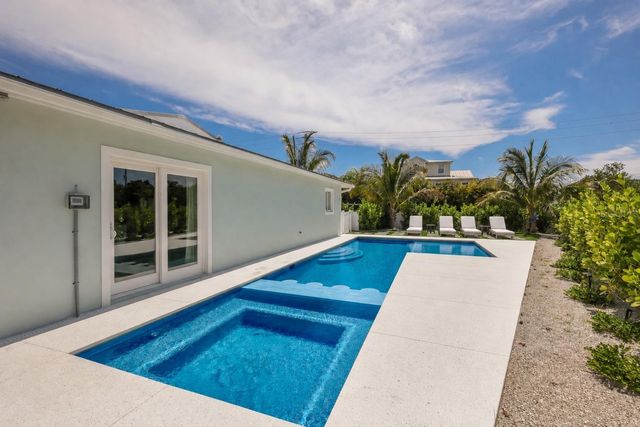 6401 MARINA DRIVE, Holmes Beach, FL 34217