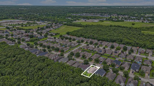 10502 Lauren Creek Drive, Baytown, TX 77523