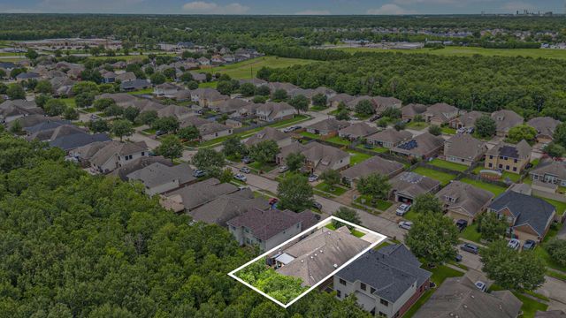 10502 Lauren Creek Drive, Baytown, TX 77523