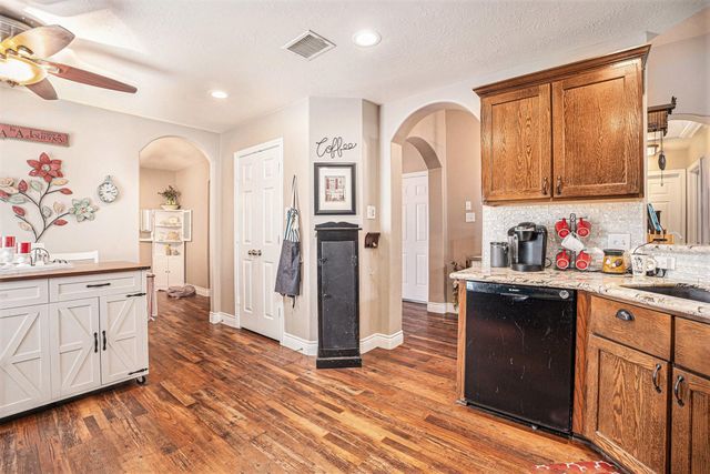 10502 Lauren Creek Drive, Baytown, TX 77523