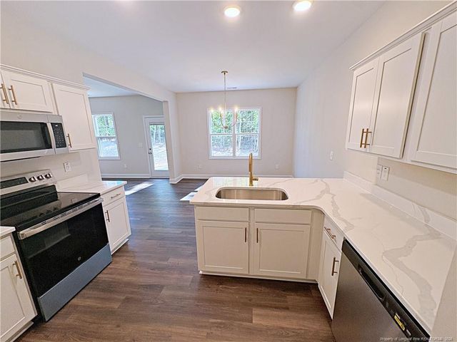 96 Montana Lane, Spring Lake, NC 28390