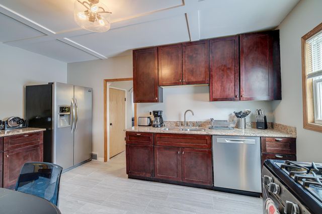 635 Canton Street, Saint Paul, MN 55102