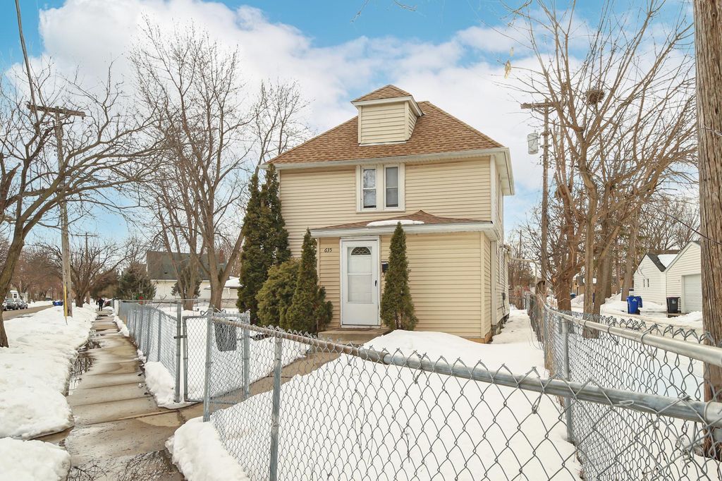 635 Canton Street, Saint Paul, MN 55102