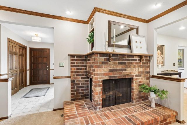 S72W16171 Edith COURT, Muskego, WI 53150