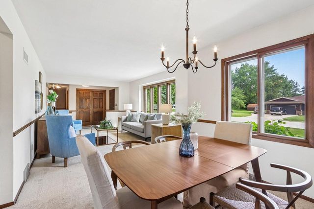 S72W16171 Edith COURT, Muskego, WI 53150