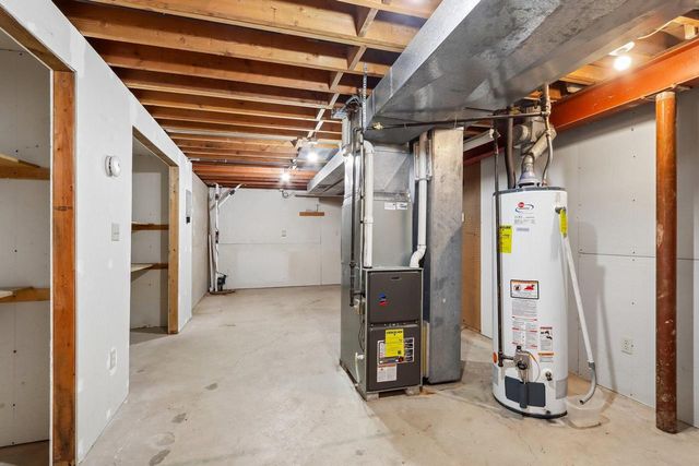 S72W16171 Edith COURT, Muskego, WI 53150