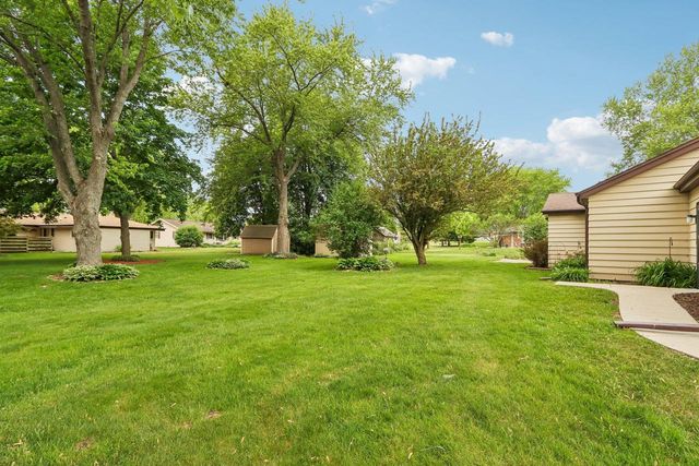 S72W16171 Edith COURT, Muskego, WI 53150