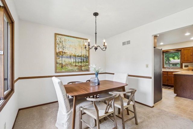 S72W16171 Edith COURT, Muskego, WI 53150