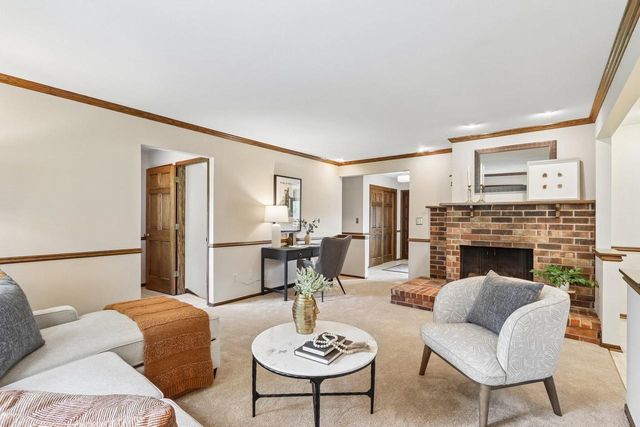 S72W16171 Edith COURT, Muskego, WI 53150