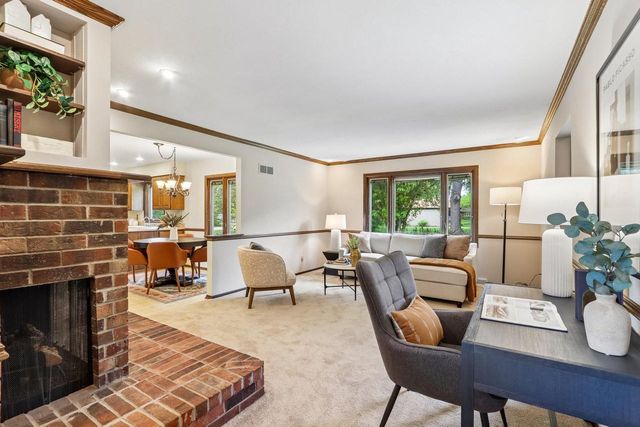 S72W16171 Edith COURT, Muskego, WI 53150