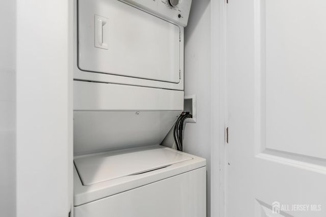 20 Louis Avenue, Middlesex, NJ 08846