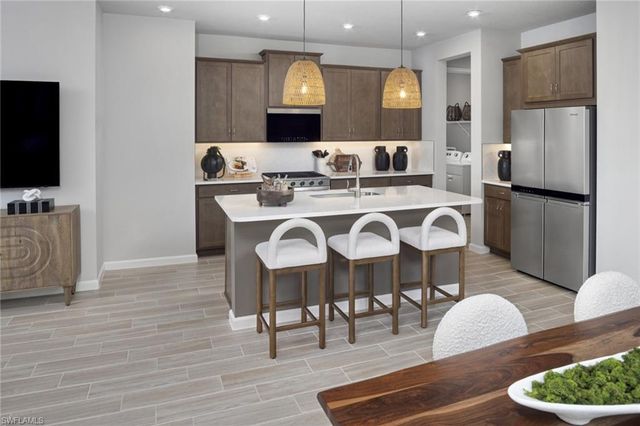 1541 Panoramic Vista AVE, Naples, FL 34114