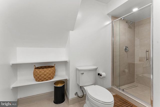 2820 ELLICOTT ST NW, Washington, DC 20008
