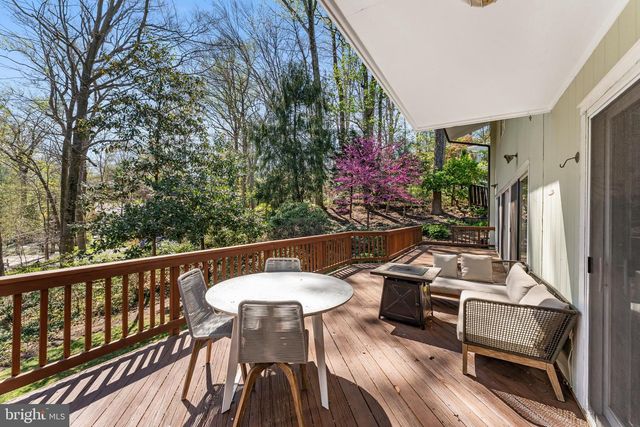 2820 ELLICOTT ST NW, Washington, DC 20008