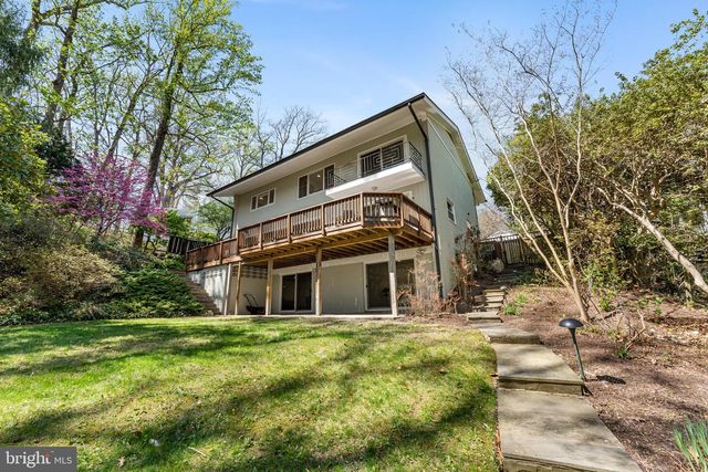 2820 ELLICOTT ST NW, Washington, DC 20008
