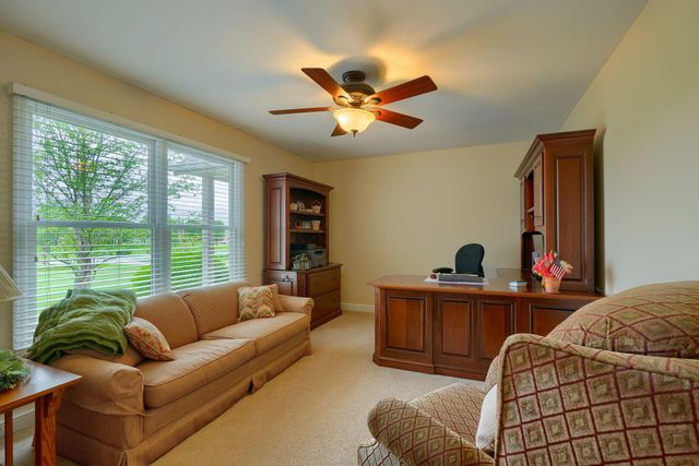 4656 Meadowgrove Drive NW, Carroll, OH 43112