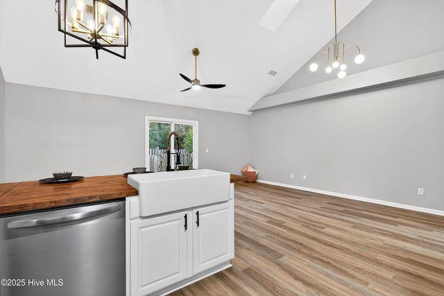 103 Lincoln Place Circle, Leland, NC 28451