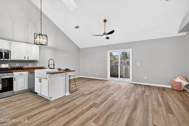 103 Lincoln Place Circle, Leland, NC 28451