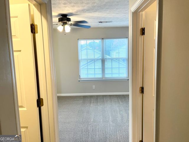 650 Windcroft Circle NW, Acworth, GA 30101