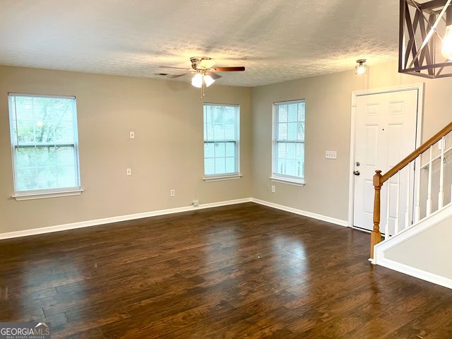 650 Windcroft Circle NW, Acworth, GA 30101