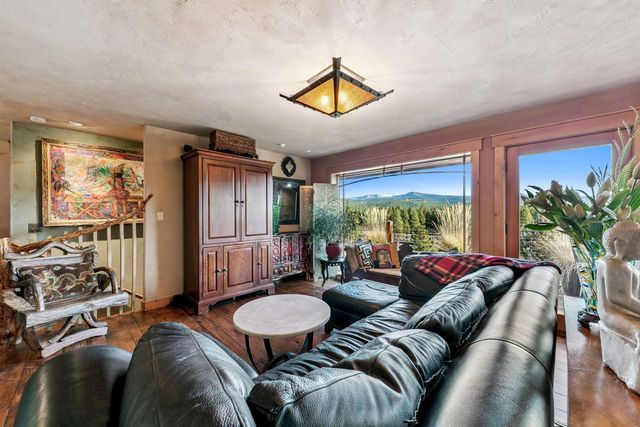 12191 Highland Avenue, Truckee, CA 96161