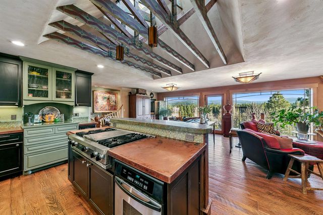 12191 Highland Avenue, Truckee, CA 96161