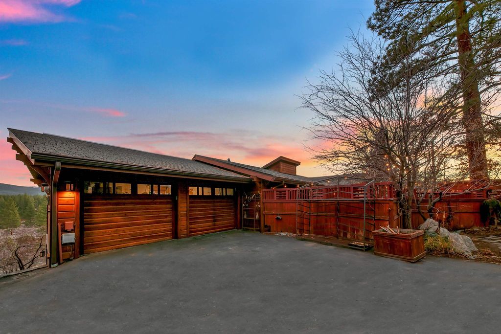 12191 Highland Avenue, Truckee, CA 96161